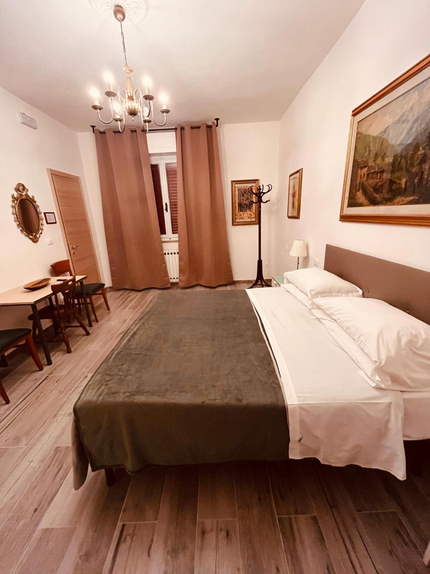 Bed & Breakfast House